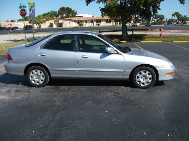 2001 Acura Integra Unknown