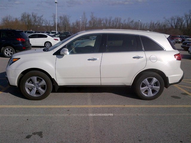 2013 Acura MDX Wagon SE