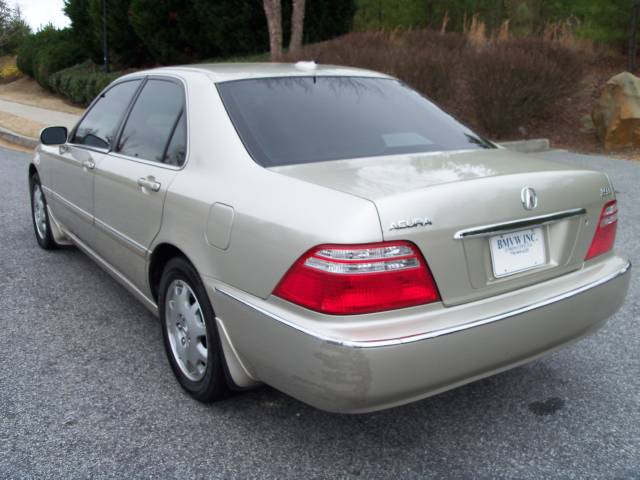 2004 Acura RL LE