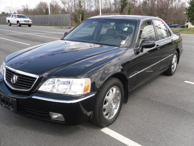 2004 Acura RL 4dr Laredo 4WD 4x4 SUV