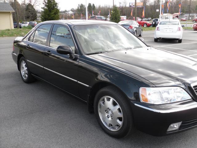 2004 Acura RL 4dr Laredo 4WD 4x4 SUV