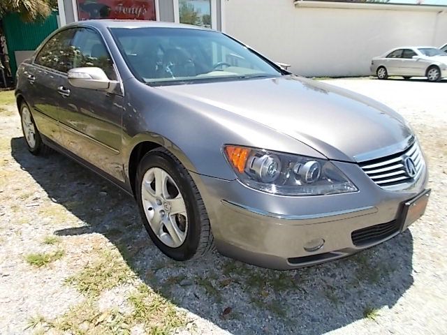 2005 Acura RL 4dr Laredo 4WD 4x4 SUV