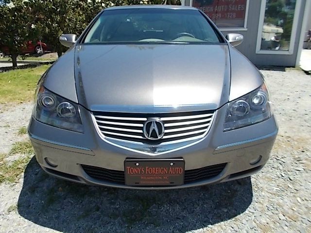 2005 Acura RL 4dr Laredo 4WD 4x4 SUV