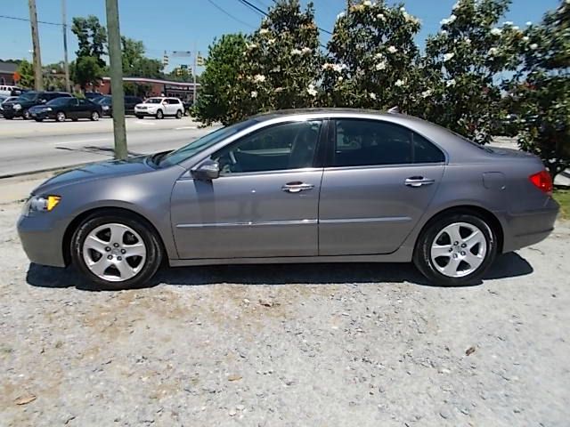 2005 Acura RL 4dr Laredo 4WD 4x4 SUV