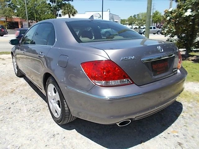 2005 Acura RL 4dr Laredo 4WD 4x4 SUV