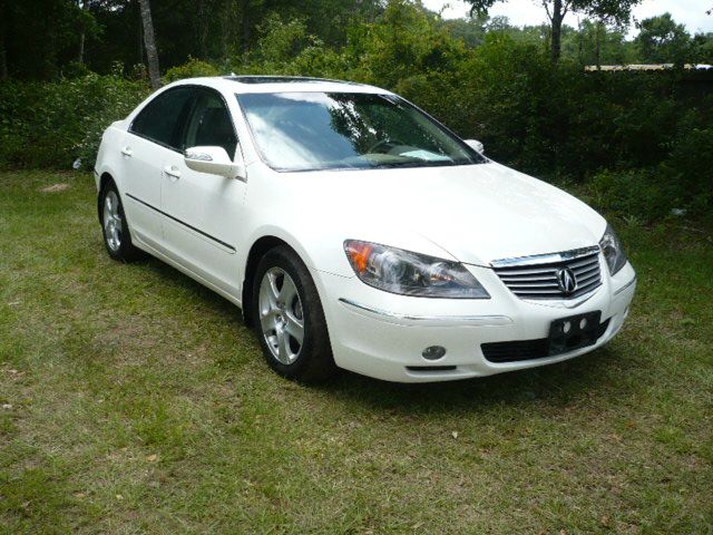 2005 Acura RL 4dr Laredo 4WD 4x4 SUV