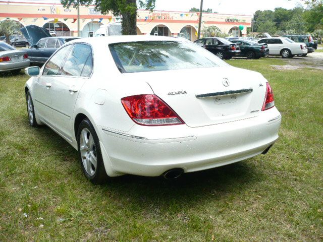 2005 Acura RL 4dr Laredo 4WD 4x4 SUV