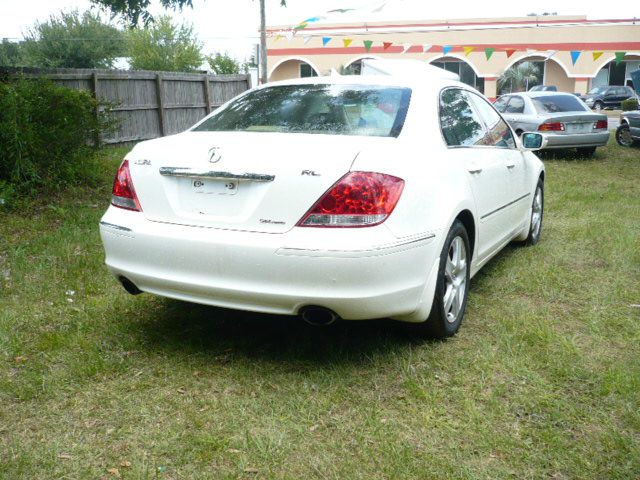 2005 Acura RL 4dr Laredo 4WD 4x4 SUV