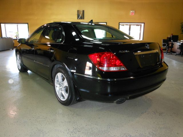 2005 Acura RL 4dr Laredo 4WD 4x4 SUV