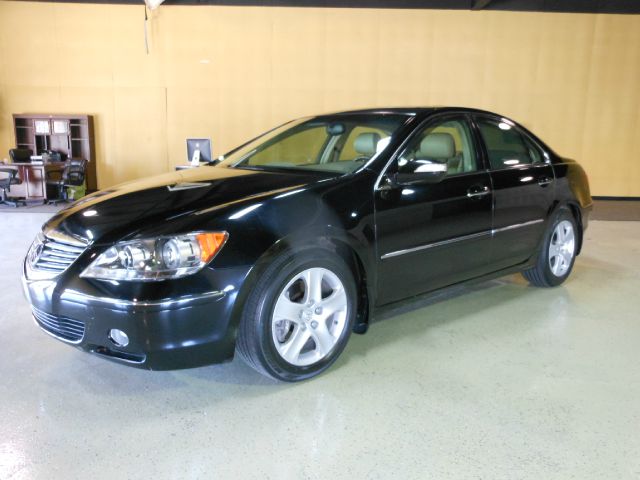 2005 Acura RL 4dr Laredo 4WD 4x4 SUV