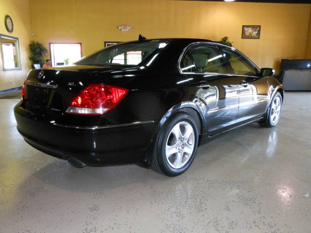 2005 Acura RL 4dr Laredo 4WD 4x4 SUV