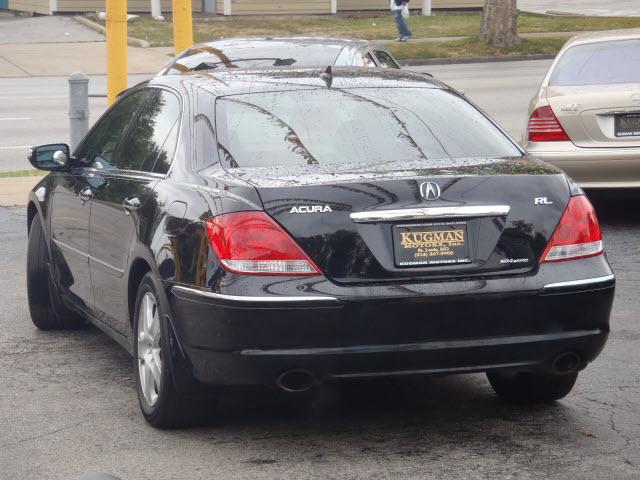 2005 Acura RL 3