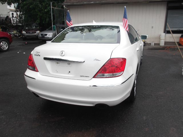 2005 Acura RL 4dr Laredo 4WD 4x4 SUV