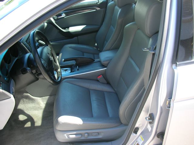 2005 Acura TL Premium Quattro