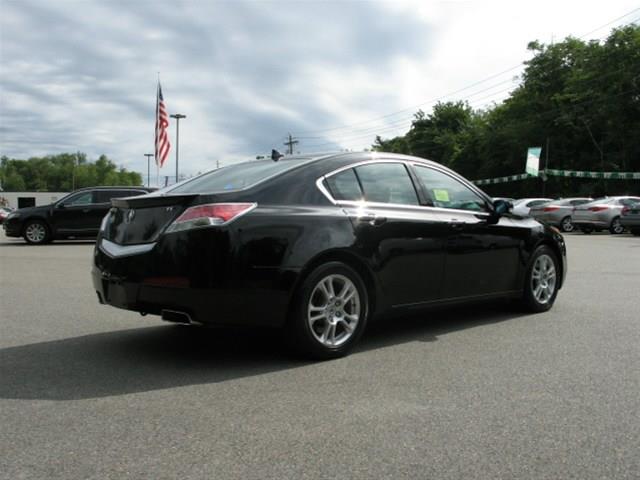 2009 Acura TL 2009 Hyundai SE