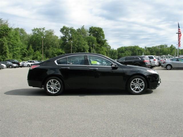 2009 Acura TL 2009 Hyundai SE