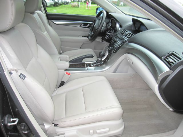 2010 Acura TL Premium Quattro