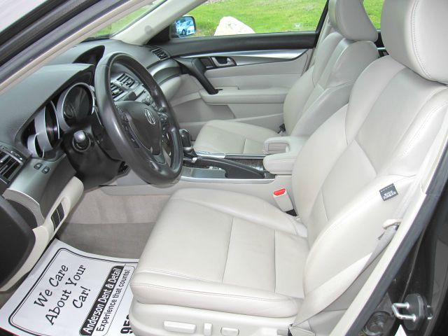 2010 Acura TL Premium Quattro