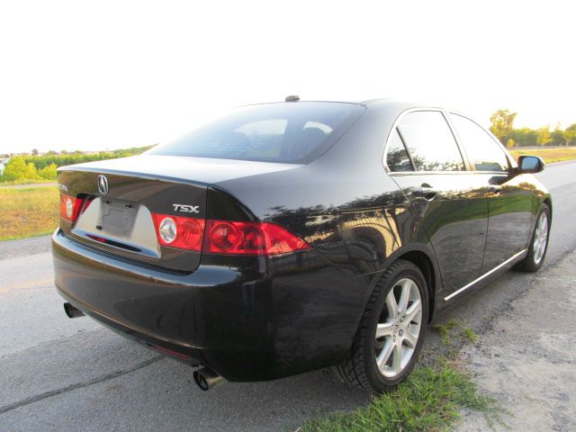 2005 Acura TSX 4 Dr LE V6 Sedan