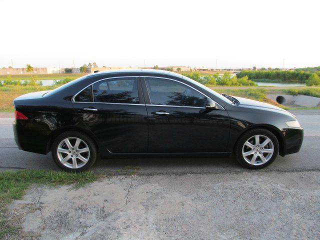 2005 Acura TSX 4 Dr LE V6 Sedan