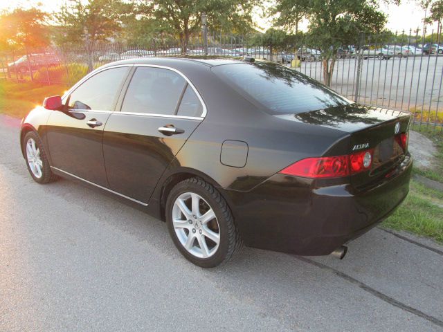 2005 Acura TSX 4 Dr LE V6 Sedan