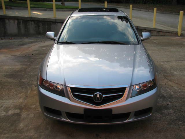 2005 Acura TSX LTW/ Captain Chairs