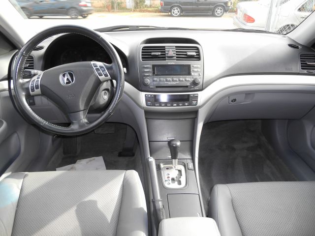 2005 Acura TSX Premium Quattro