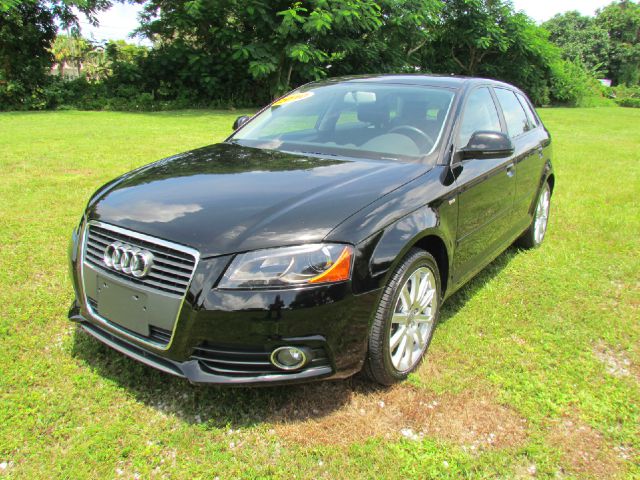 2010 Audi A3 Regular CAR W-T 2WD