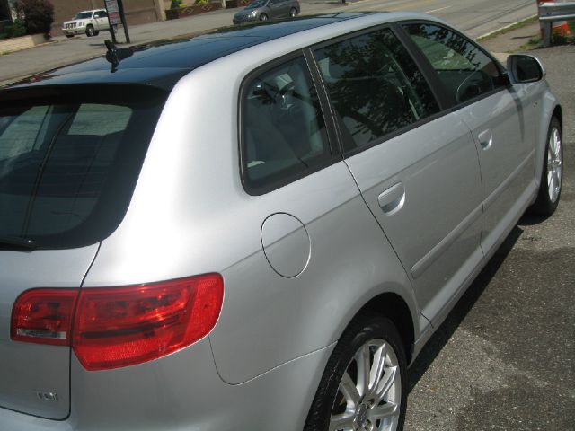 2010 Audi A3 2d Coupe 4.6L