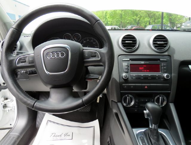 2010 Audi A3 Regular CAR W-T 2WD