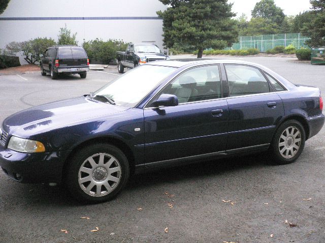 2000 Audi A4 Convenience