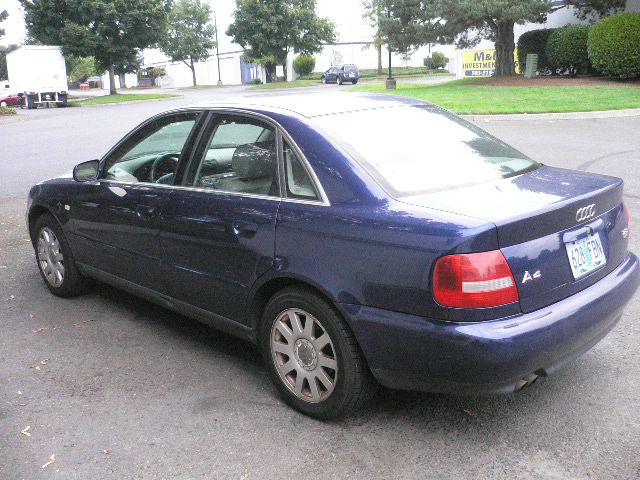 2000 Audi A4 Convenience