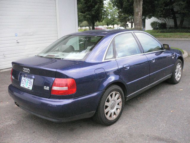 2000 Audi A4 Convenience