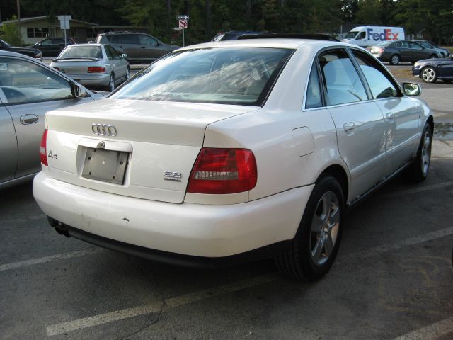 2000 Audi A4 Convenience