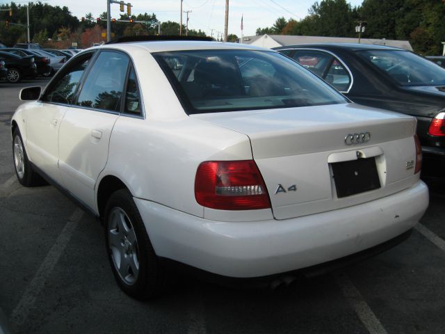 2000 Audi A4 Convenience