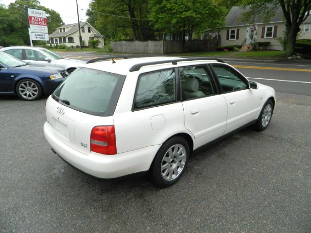 2000 Audi A4 Scion XB