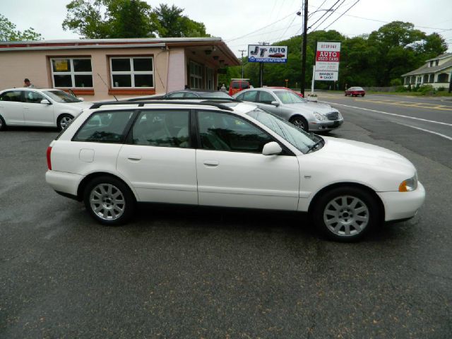 2000 Audi A4 Scion XB