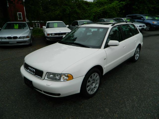 2000 Audi A4 Scion XB