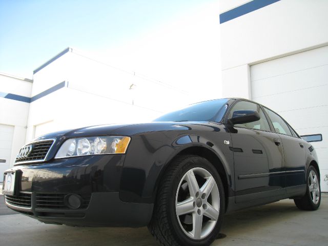 2003 Audi A4 SR5 4D