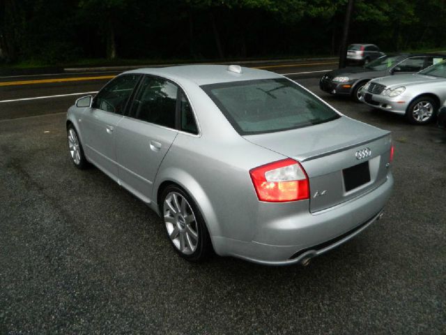 2004 Audi A4 SES 5dr