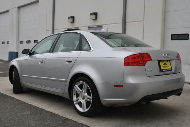 2006 Audi A4 2WD Coupe