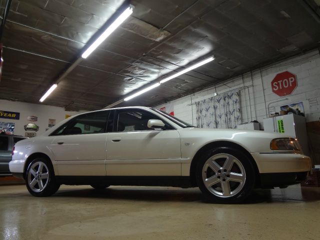 2002 Audi A8 ESi