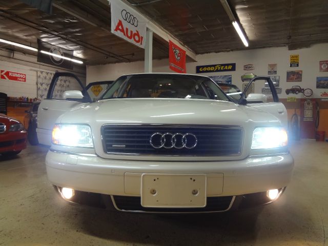 2002 Audi A8 ESi