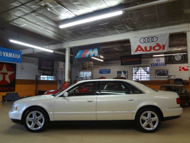 2002 Audi A8 ESi