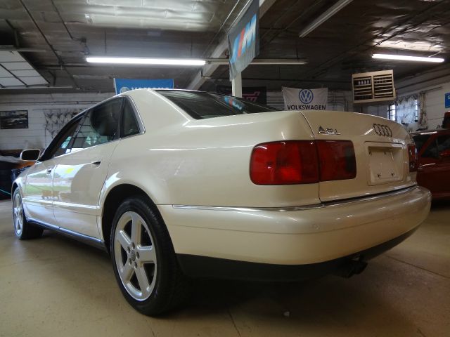 2002 Audi A8 ESi