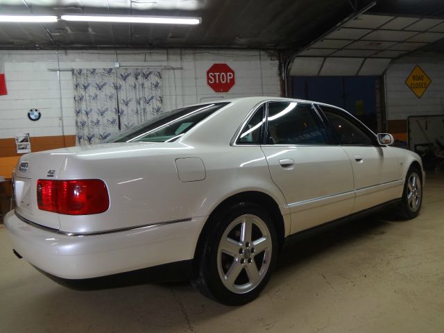 2002 Audi A8 ESi