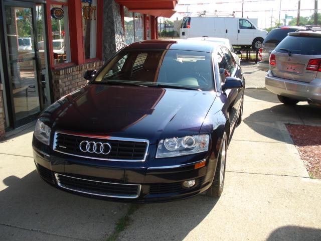 2004 Audi A8 ESi