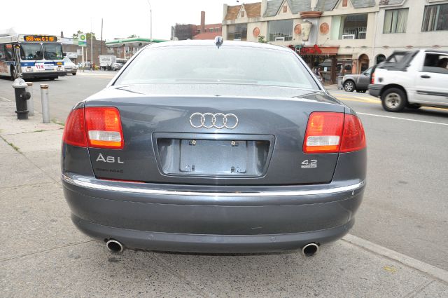 2004 Audi A8 ESi