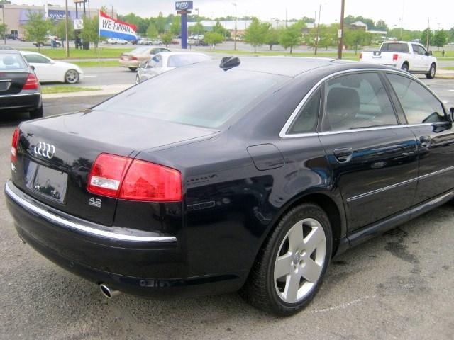 2004 Audi A8 ESi