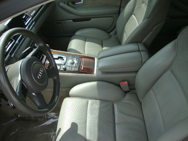 2004 Audi A8 ESi